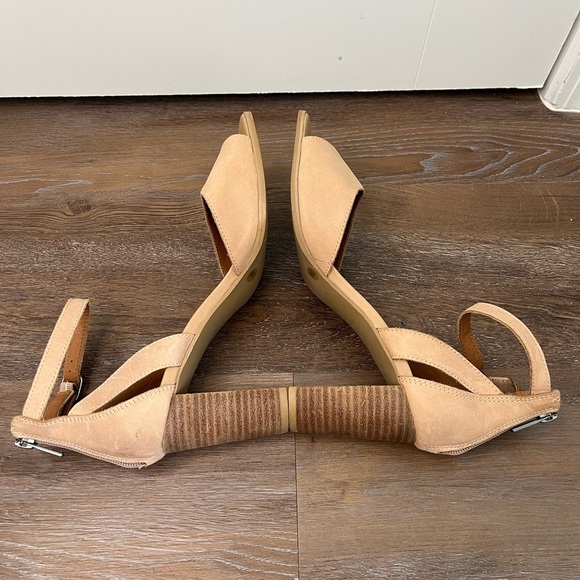 Lucky Brand Solinio Sandal Tan Leather Stacked Heel Boho Spring Summer Size 10 - Picture 4 of 10